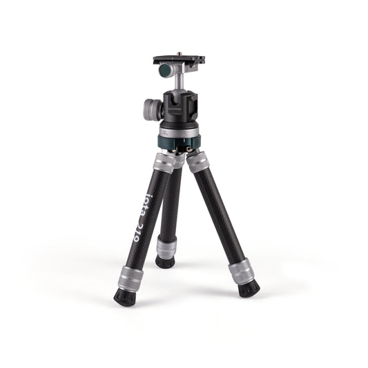iota 219 Ultralightweight Tabletop Tripod Kit - Carbon Fiber